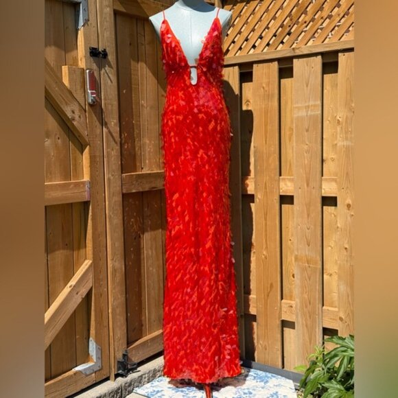 🆕 MISHA COLLECTION 🧿 NWOT Red Sapphire Sequins Maxi Dress, Sz M US 6 - Picture 11 of 14